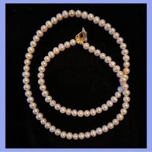 Light Pink Pearl Necklace by SL